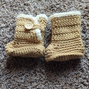 Handmade Tan Baby Booties